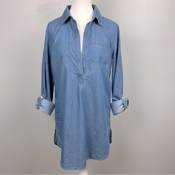 NWT Crown & Ivy 100% cotton light wash chambray popover roll sleeve tunic small. - Picture 1 of 12